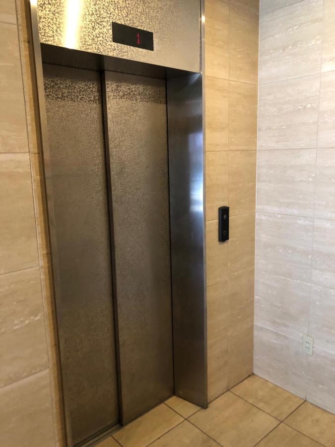 Goodstayhostel 大国町 Oszaka Kültér fotó